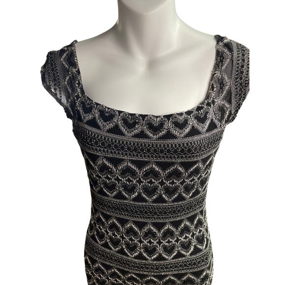 Vintage Hugo Buscati Black Beige  Heart Patterned Knit Bodycon Dress Size Medium - Picture 3 of 4